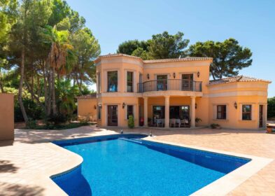 4-bed Mediterranean villa with pool and sea views in Sol de Mallorca Calvia Mallorca
