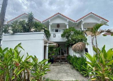 3-bed modern townhouse near the beach in Bang Rak, Koh Samui