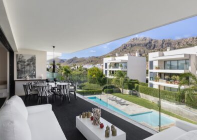 Luxury 4-bed ocean-view penthouse with rooftop pool in Port de Pollensa, Mallorca