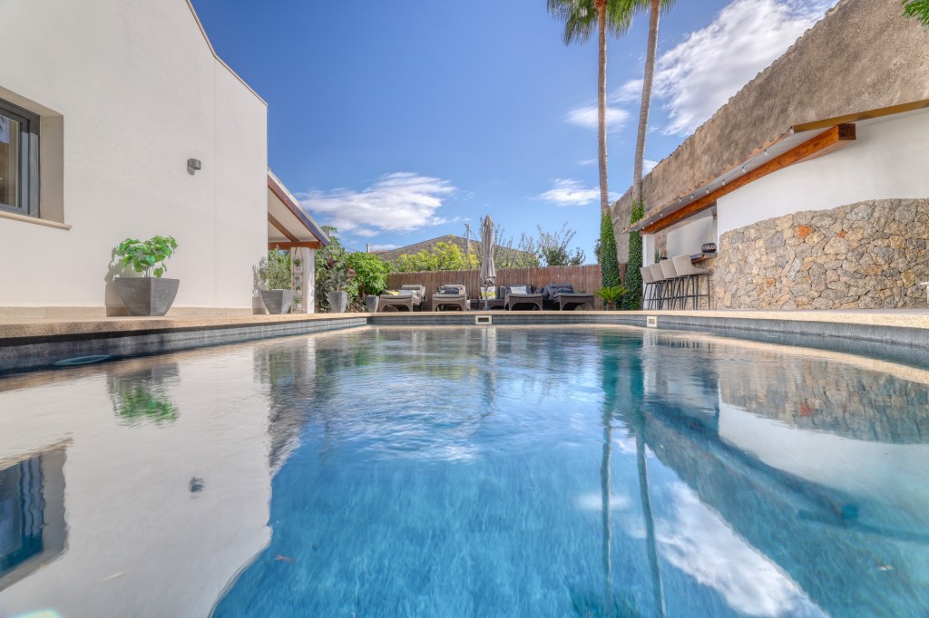 5-bed villa with pool and mountain views in Es Capdellà, Calvia, Mallorca