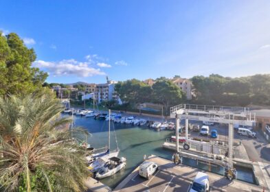 Renovated 2-bed penthouse with harbour views in Santa Ponsa, Calvia, Mallorca
