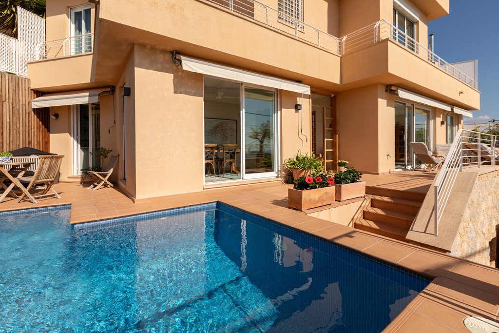 3-bed sea view townhouse with pool in Genova, Palma de Mallorca