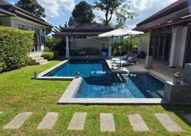 4-bed garden pool villa in Cherng Talay, Phuket near Laguna