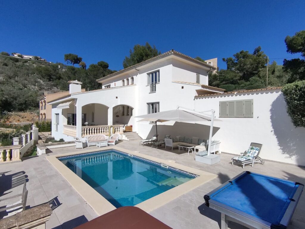 3-bed villa with pool and mountain views in Son Font, Calvia, Mallorca