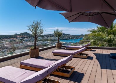 3-bed villa with rooftop pool and sea views in Calvia, Mallorca