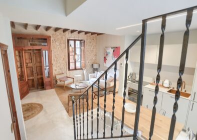3-bed renovated townhouse with plunge pool in Pollensa, Mallorca