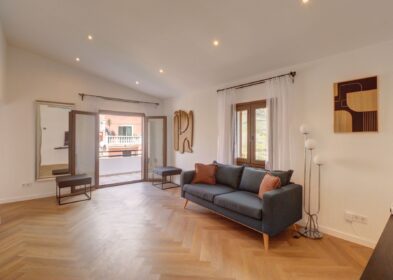 Reformed 2-bed apartment with rooftop terrace for sale in Palmanova, Calvia, Mallorca