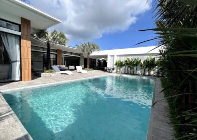 Modern single-level 3-bed pool villa in Rawai, Phuket
