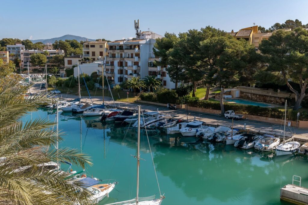 2-bed penthouse with harbour views in Santa Ponsa Marina, Mallorca