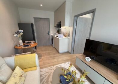 1-bed corner condo, 5th floor, 500m from Nai Yang Beach, Phuket