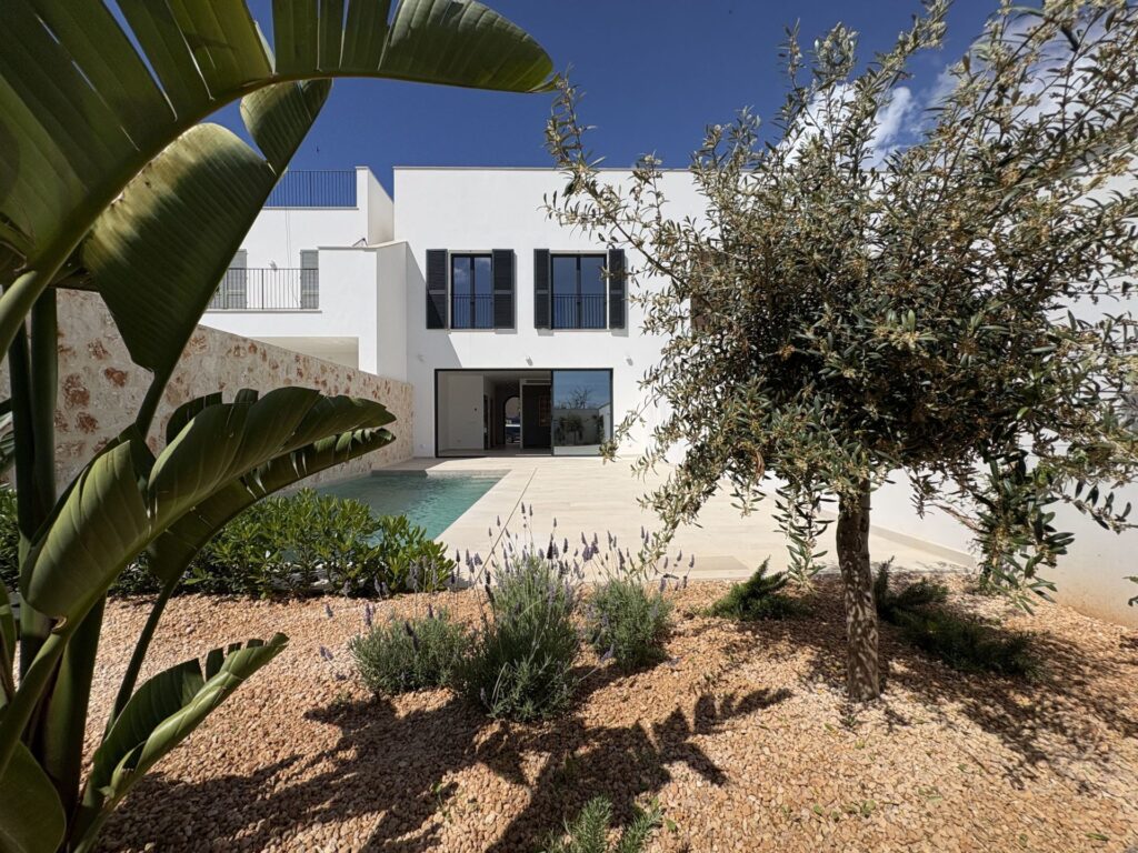 New-build 3-bed villa with pool in Ses Salines, Mallorca
