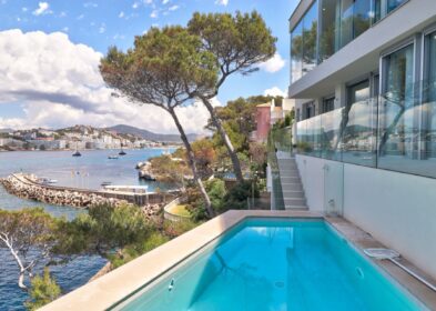 3-bed oceanfront villa with direct sea access in Santa Ponsa, Calvia, Mallorca