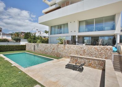 3-bed luxury sea view penthouse with 118 sqm rooftop terrace in La Bonanova, Palma, Mallorca